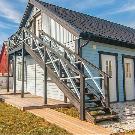 0-Bedroom Apartment in klintehamn Buitenkant foto